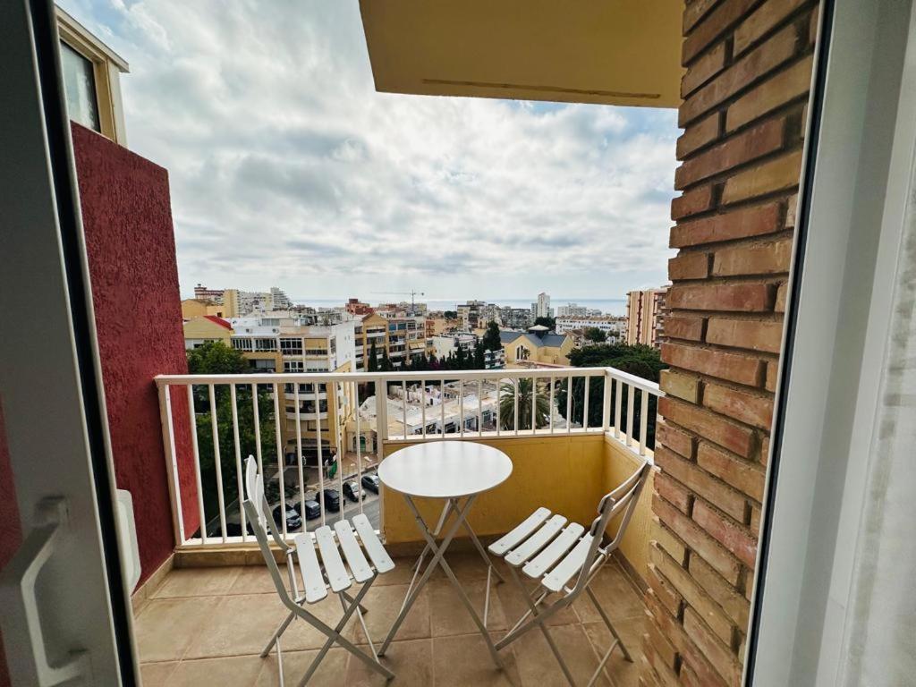 Modern White Studio Benalmádena Esterno foto